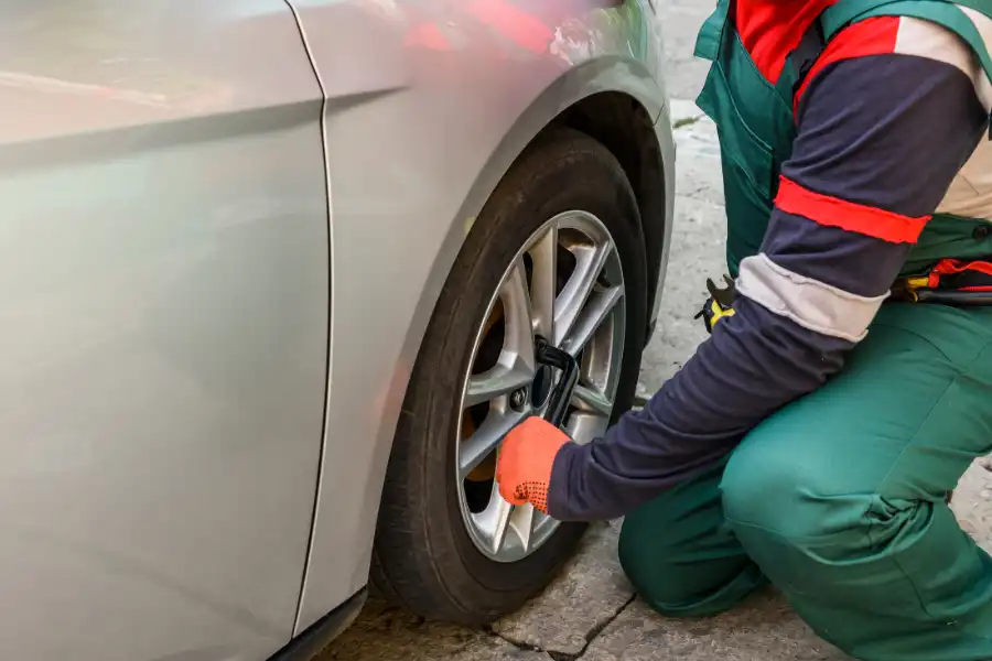 How Mobile Technicians Perform Efficient Tire Changes Dublin, GA How Mobile Technicians Perform Efficient Tire Changes Dublin, GA